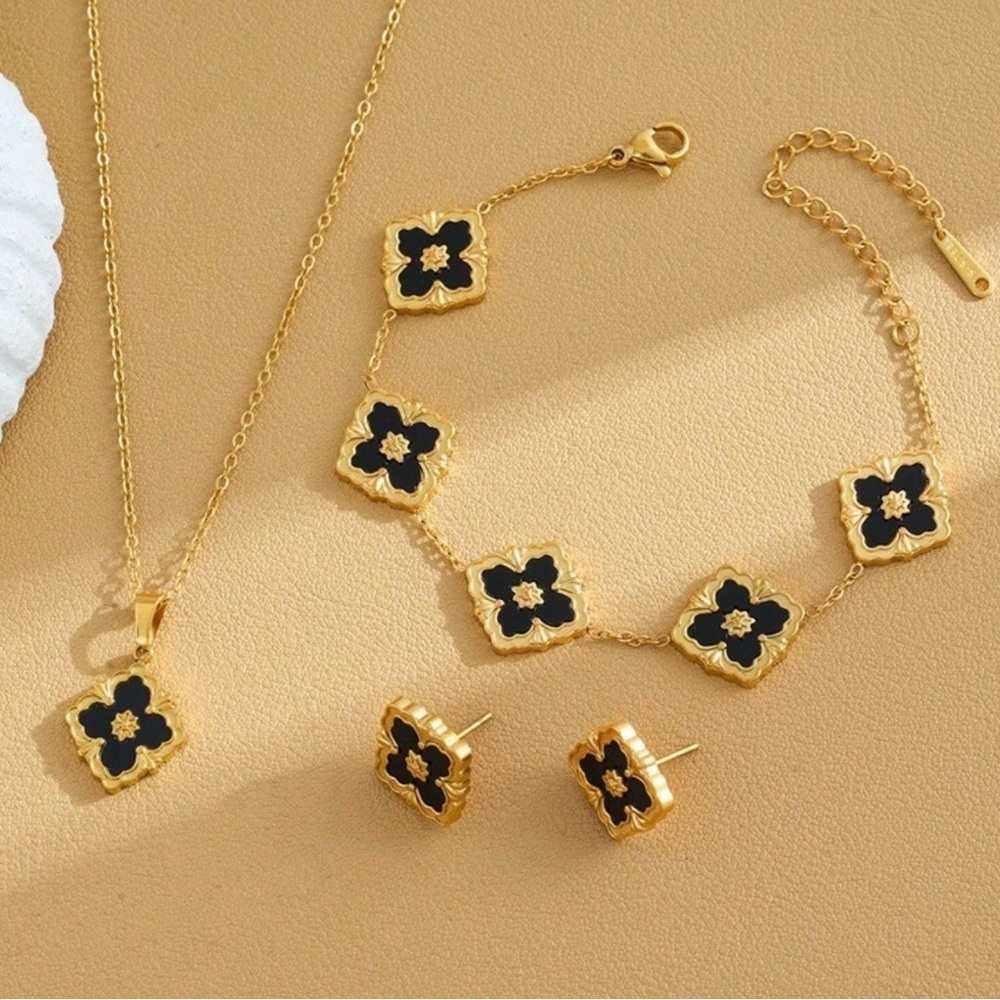 Gold Plated Stainless Steel 3-Piece Black Clover Jewelry Set - Picture 1 of 1